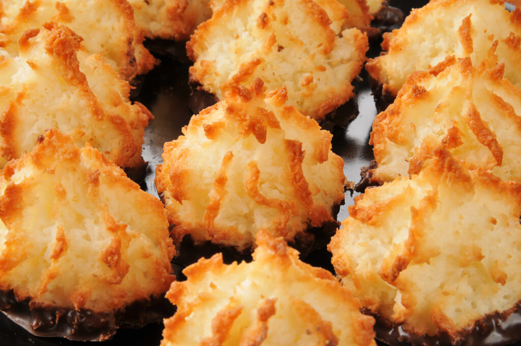 Low Carb Coconut Macaroons 1