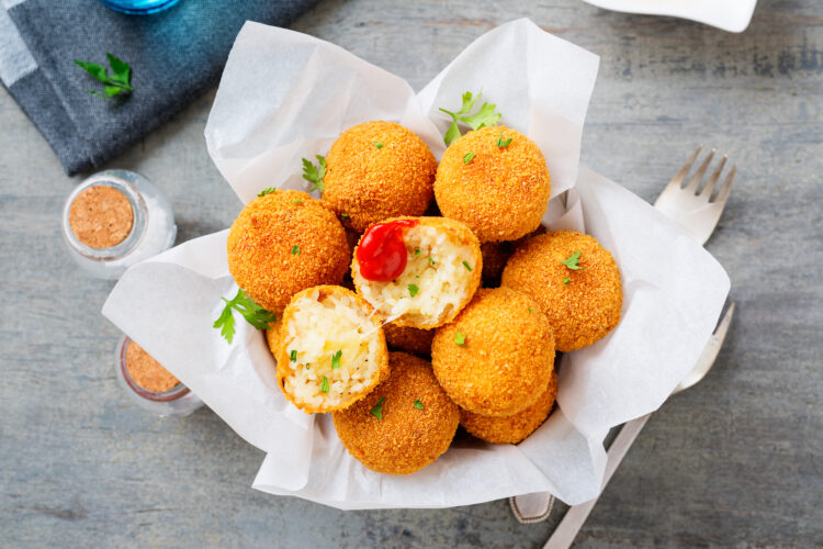 Low Carb Crispy Cheese Balls